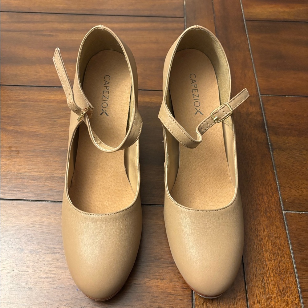Capezio Women's Manhattan Xtreme Tap
Shoe